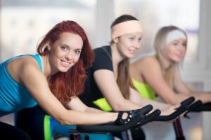 Fettverbrennungspuls & Zone-2-Training: Mit welcher Herzfrequenz sollten Sie trainieren? Fettverbrennungspuls & Zone-2-Training: Mit welcher Herzfrequenz sollten Sie trainieren?
